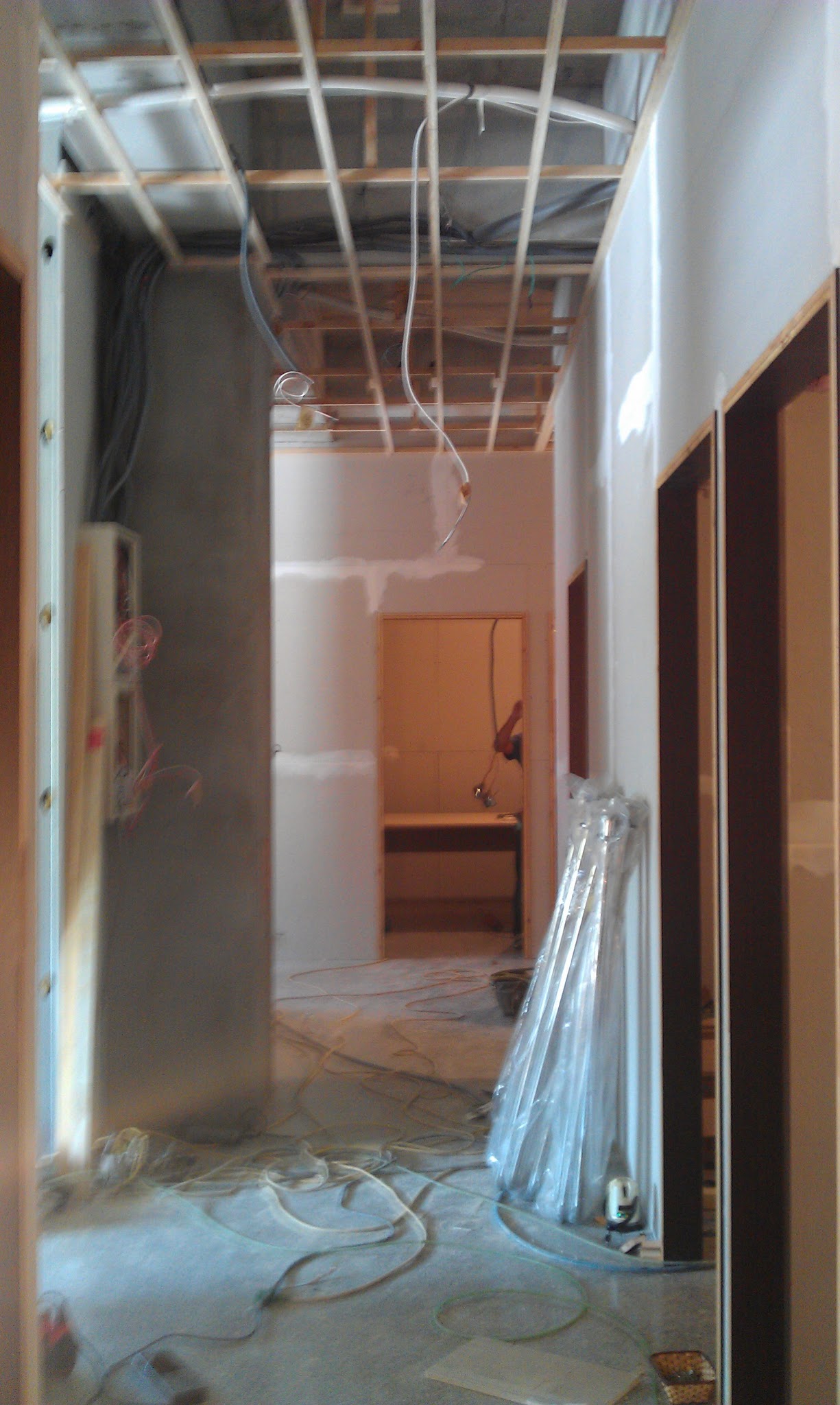 長春藤養身會館四間獨立包廂走道隔間施工